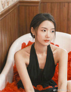 《丰满岳乱妇一区二区三区-欧美激情一区二区三区视频》